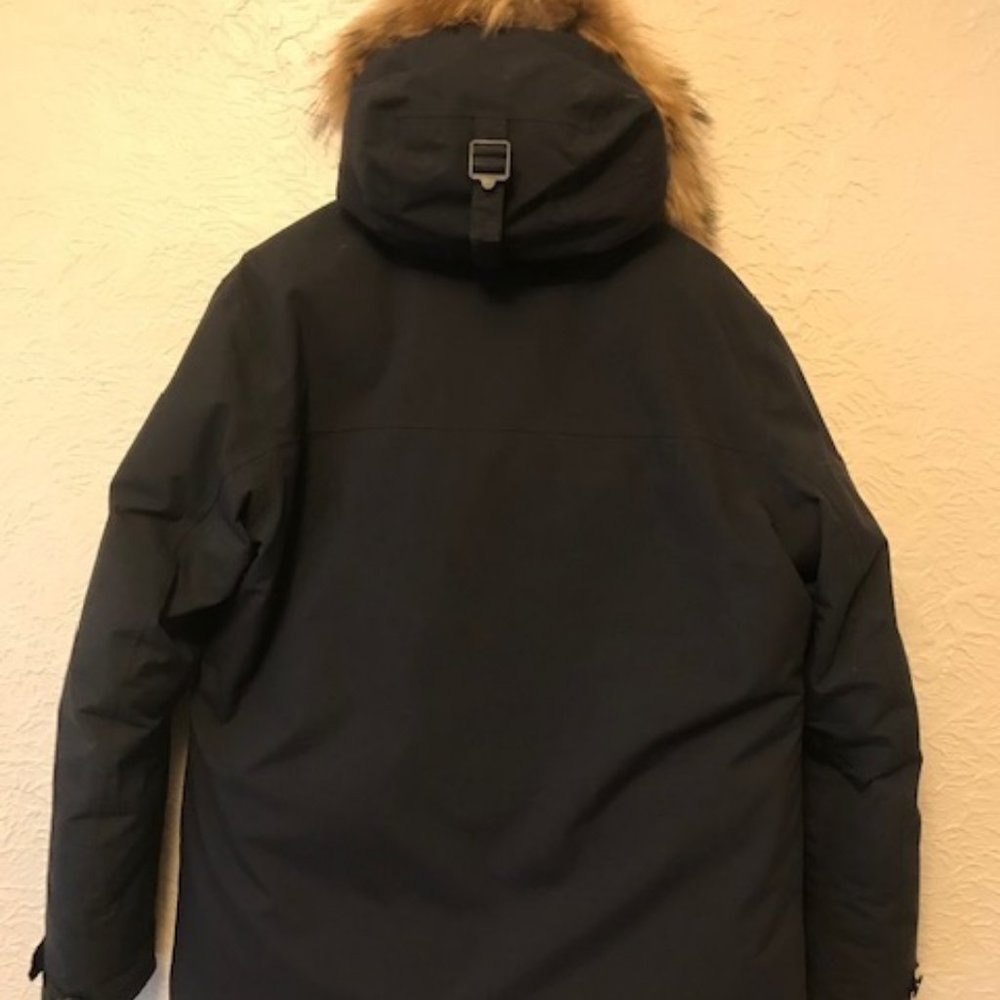 Winter Parka - Picture 2 of 6